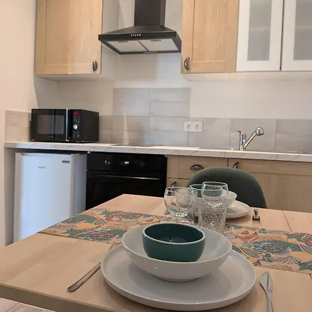 Nid De La Liberté Avec Terrasse - Centre Appartamento