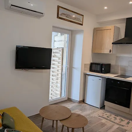Nid De La Liberté Avec Terrasse - Centre Appartamento